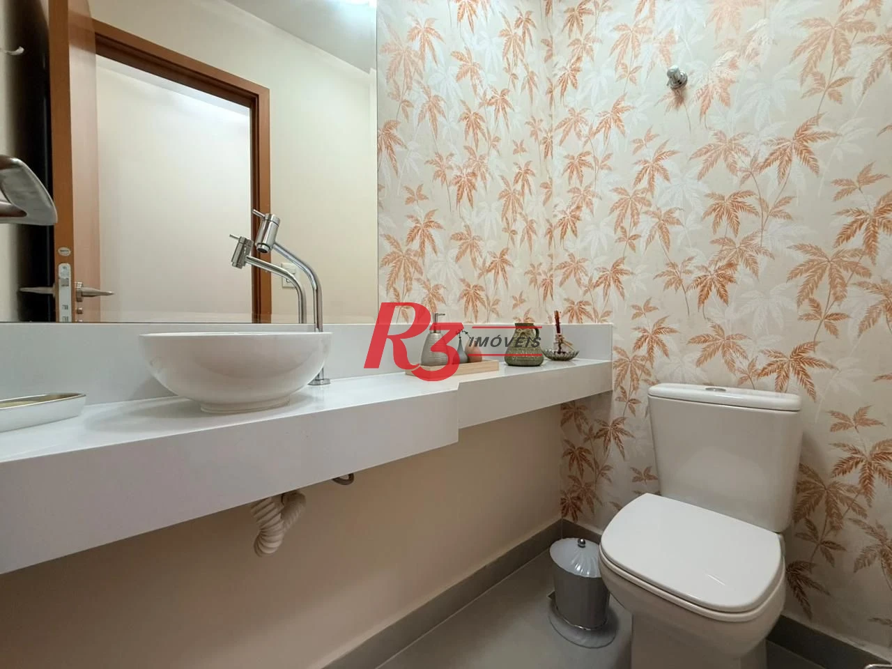 Apartamento com 3 dormitórios à venda, 134 m² por R$ 2.800.000,00 - Boqueirão - Santos/SP