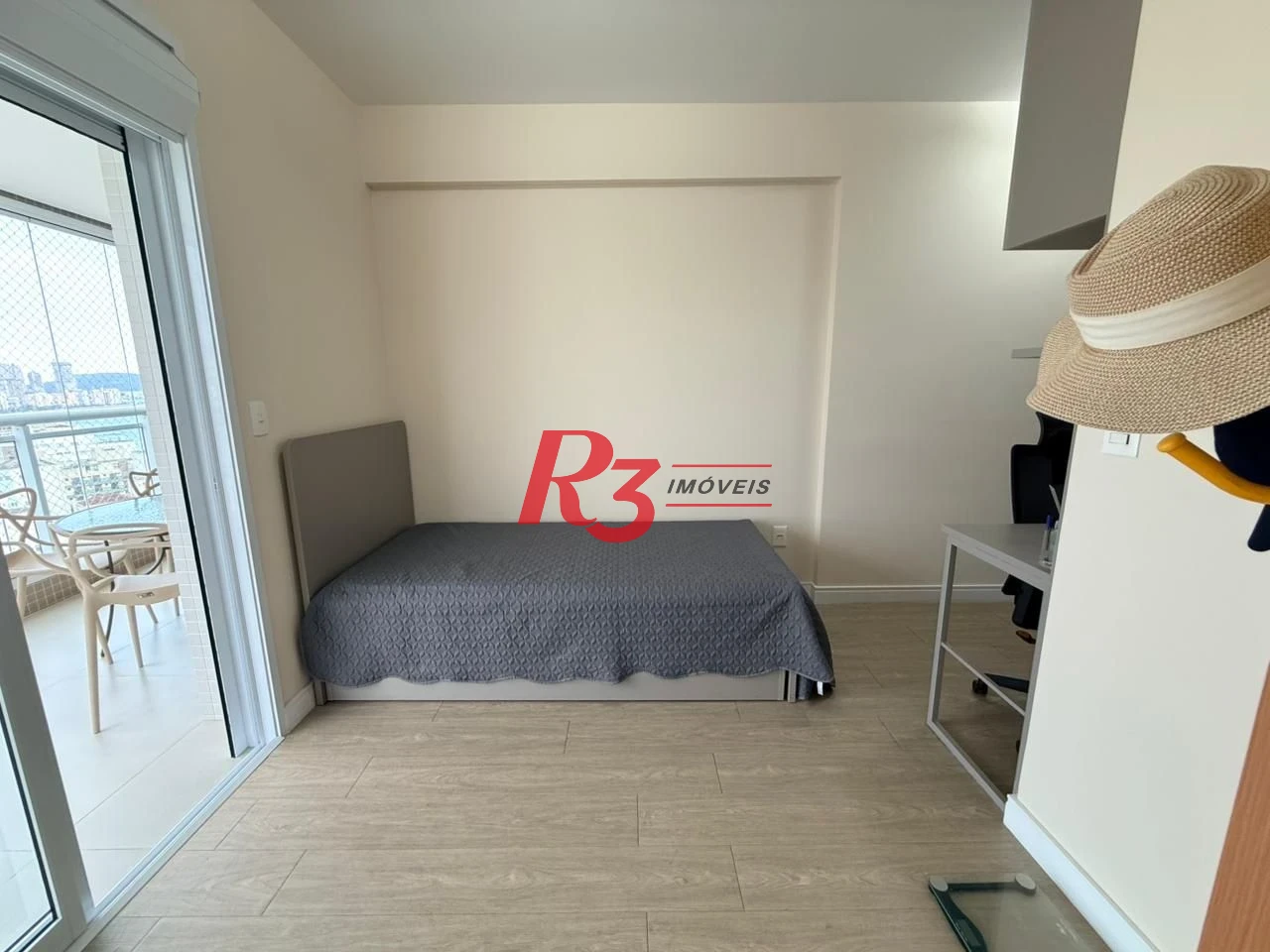 Apartamento com 3 dormitórios à venda, 134 m² por R$ 2.800.000,00 - Boqueirão - Santos/SP