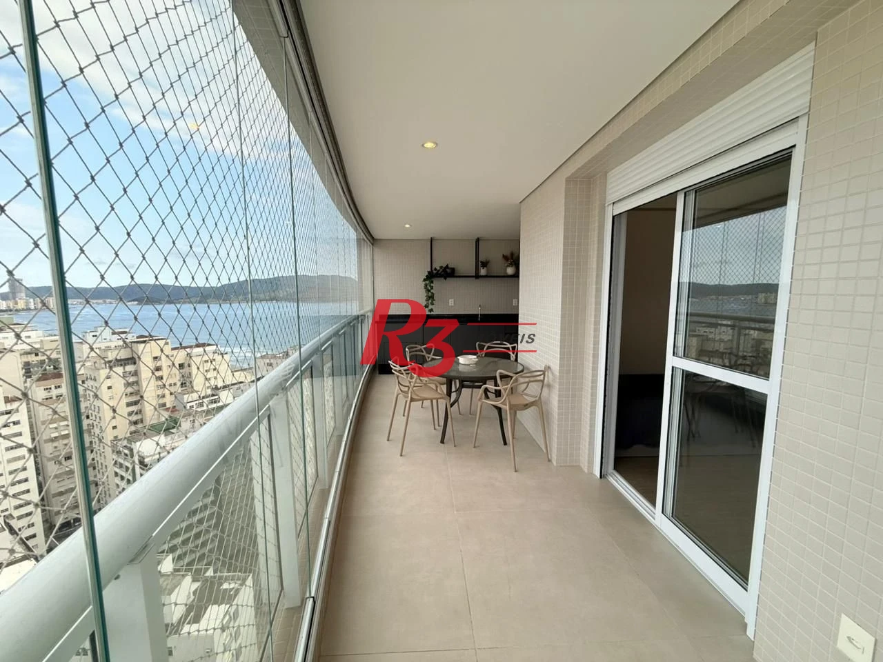Apartamento com 3 dormitórios à venda, 134 m² por R$ 2.800.000,00 - Boqueirão - Santos/SP