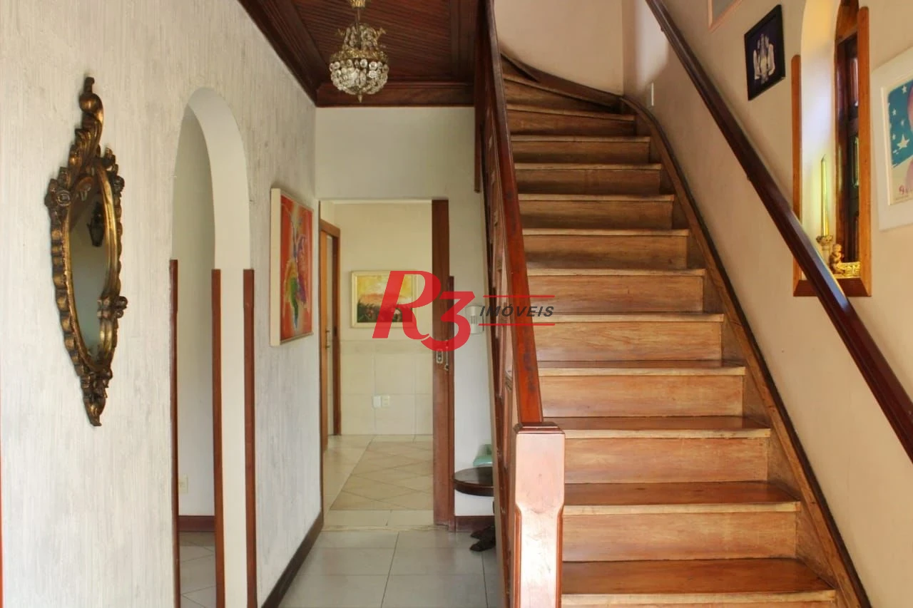 Casa com 5 dormitórios à venda, 329 m² por R$ 2.800.000,00 - Boqueirão - Santos/SP