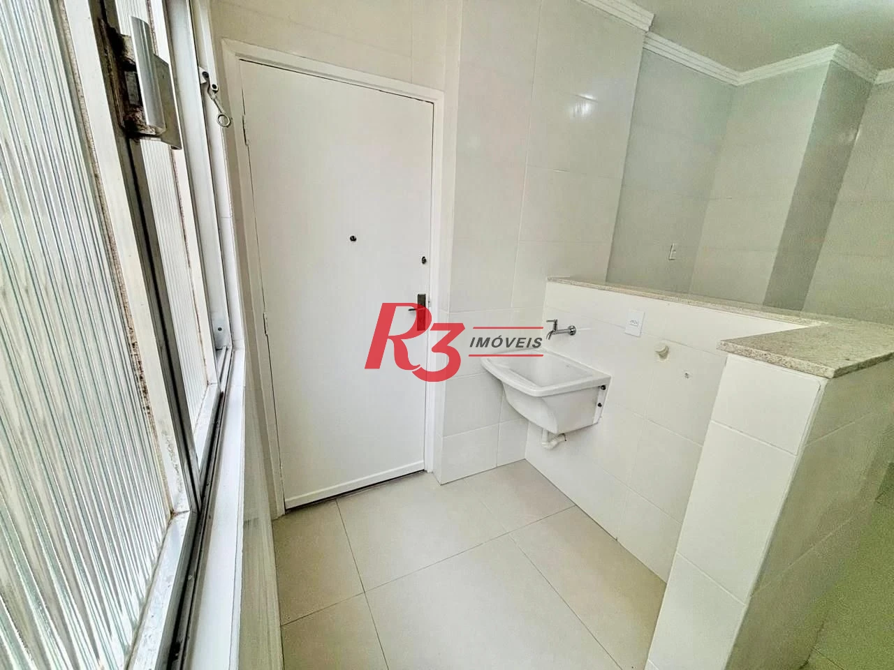 Apartamento com 2 dormitórios à venda, 85 m² por R$ 680.000,00 - José Menino - Santos/SP