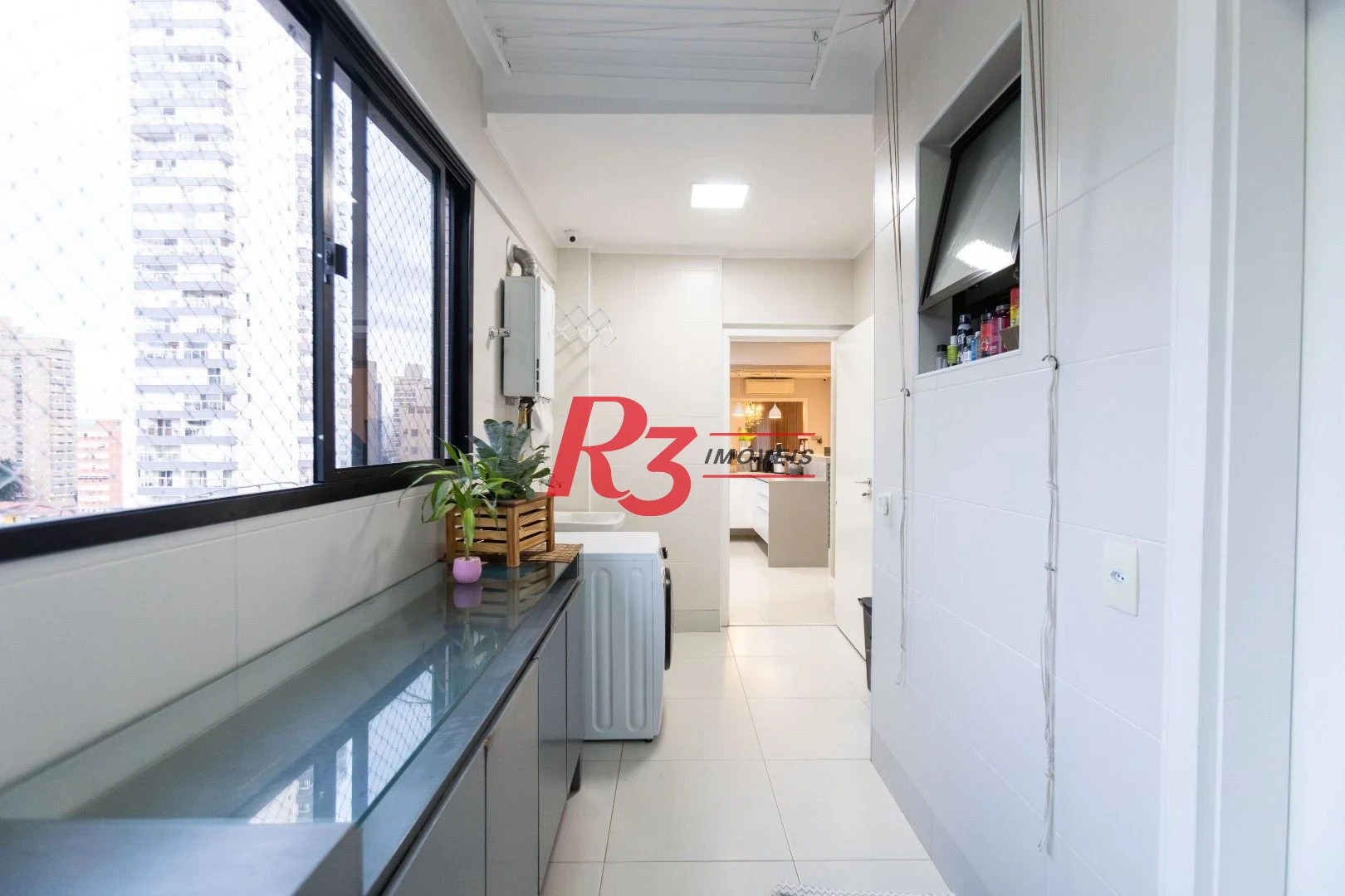 Apartamento com 3 dormitórios à venda, 283 m² por R$ 2.990.000,00 - Boqueirão - Santos/SP