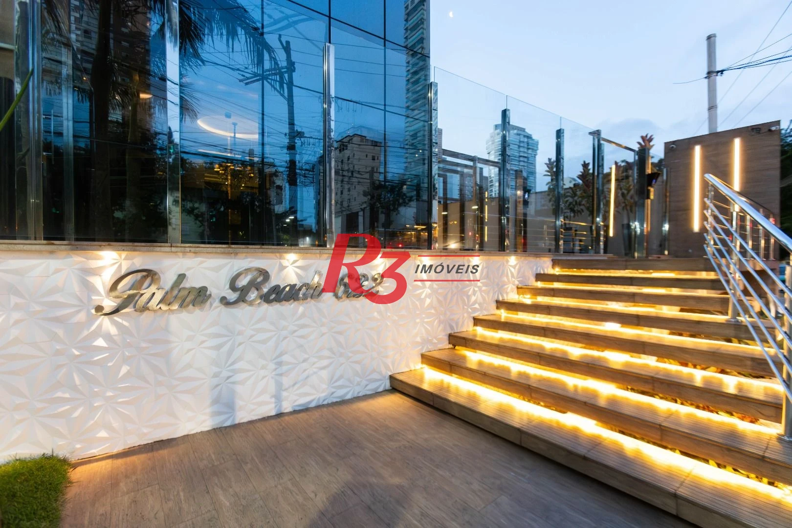Apartamento com 3 dormitórios à venda, 283 m² por R$ 2.990.000,00 - Boqueirão - Santos/SP
