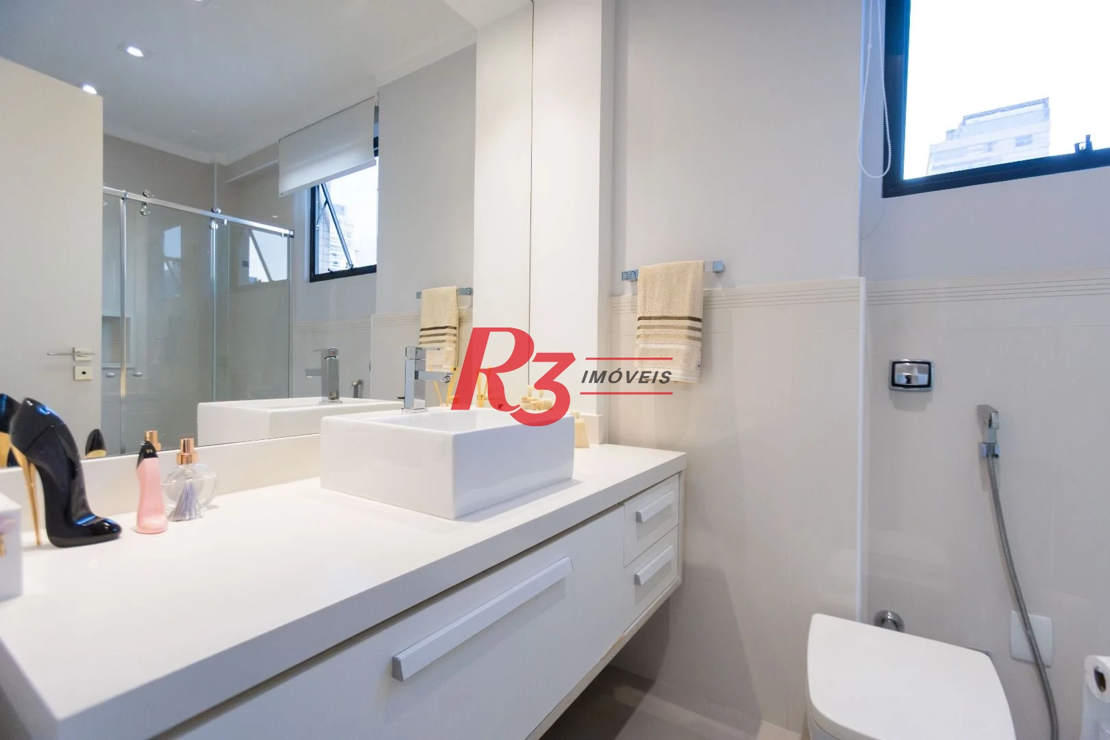 Apartamento com 3 dormitórios à venda, 283 m² por R$ 2.990.000,00 - Boqueirão - Santos/SP