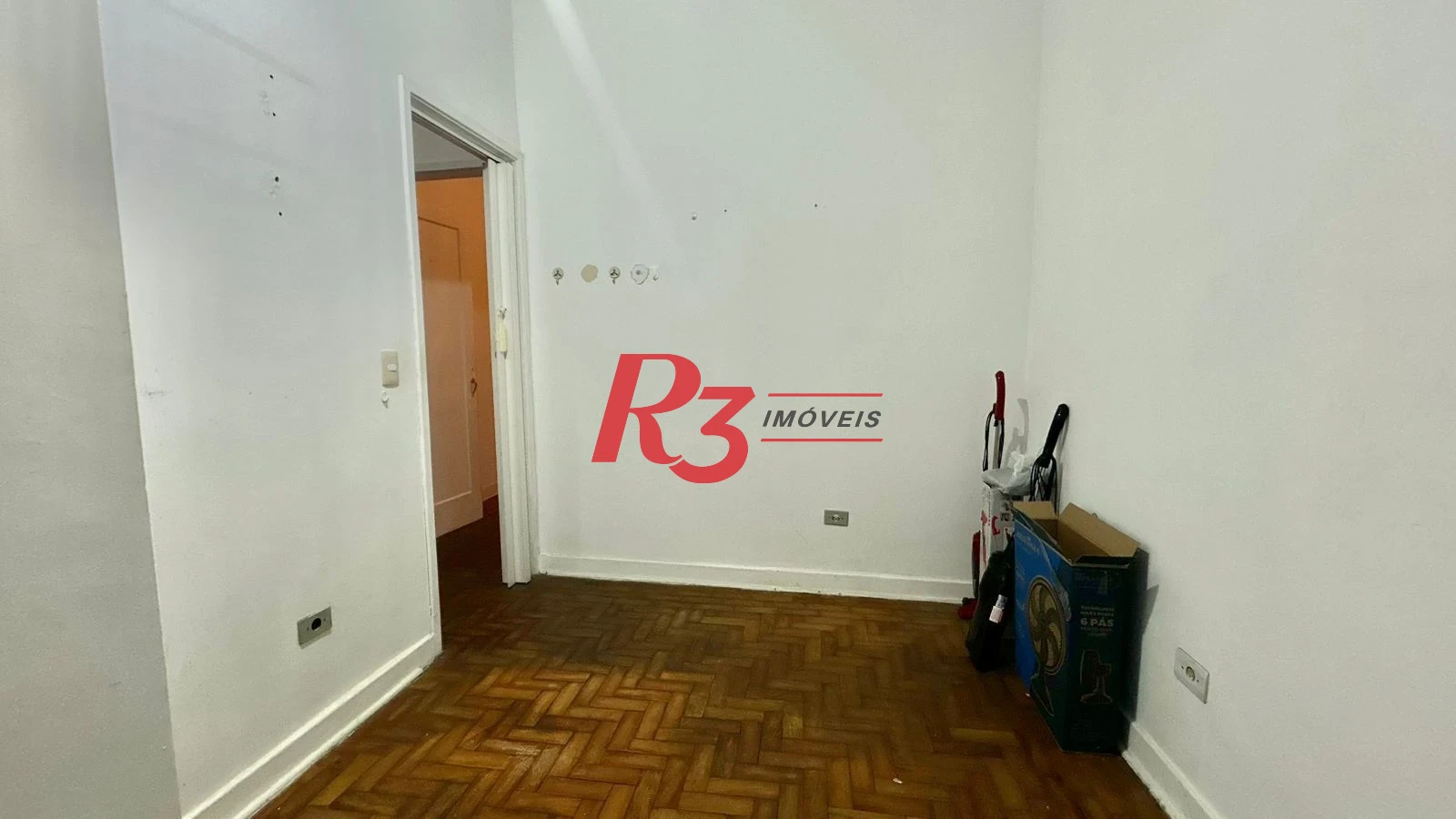 Apartamento com 2 dormitórios à venda, 50 m² por R$ 350.000,00 - Itararé - São Vicente/SP