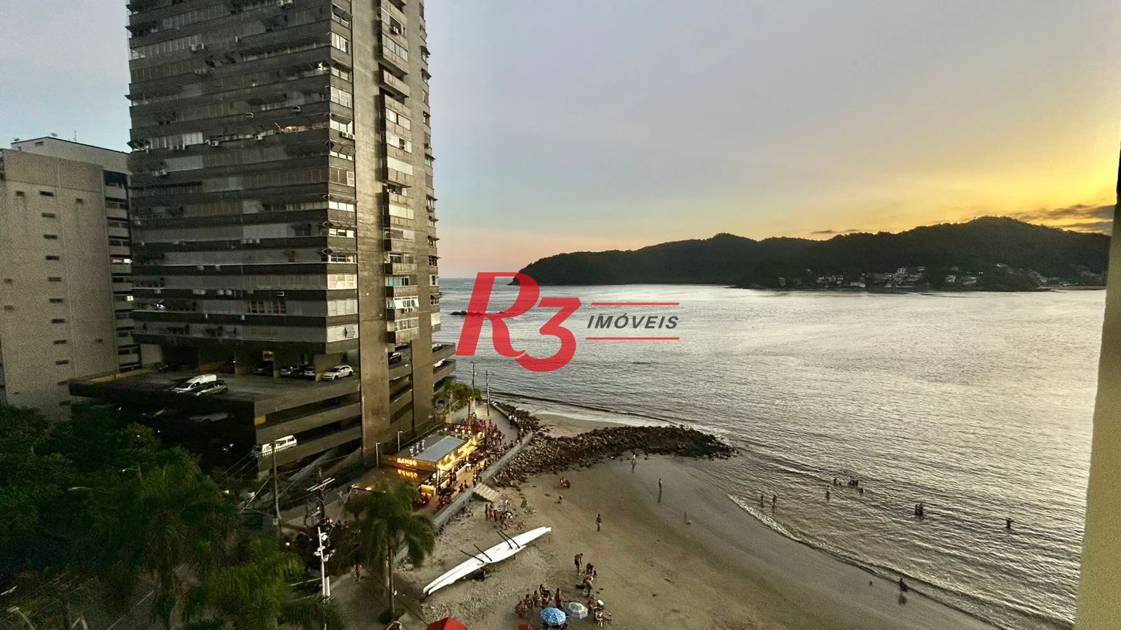 Apartamento com 2 dormitórios à venda, 50 m² por R$ 350.000,00 - Itararé - São Vicente/SP