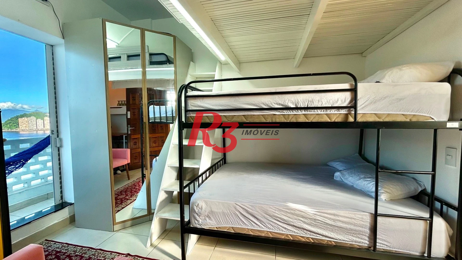 Kitnet com 1 dormitório à venda, 30 m² por R$ 310.000,00 - Itararé - São Vicente/SP