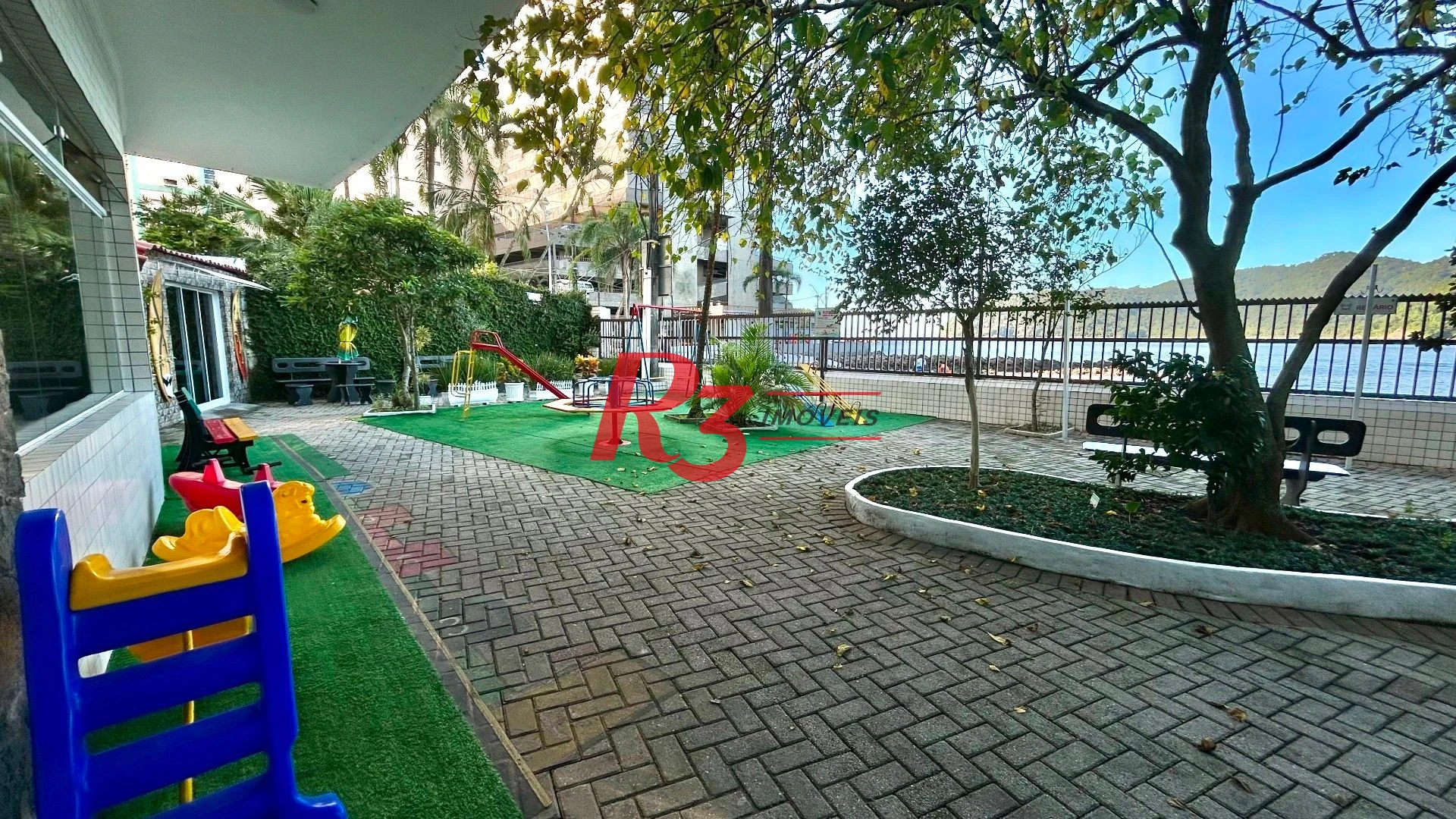 Kitnet com 1 dormitório à venda, 30 m² por R$ 310.000,00 - Itararé - São Vicente/SP