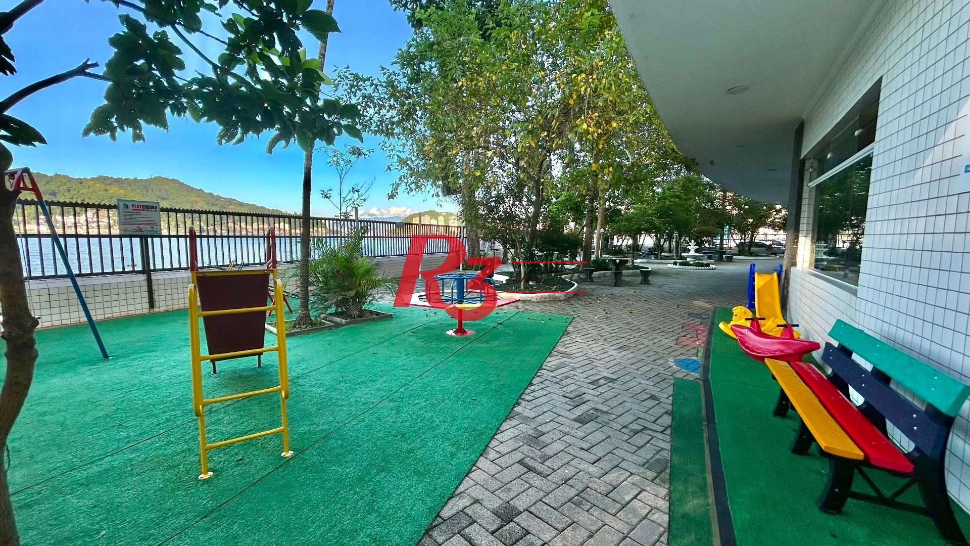 Kitnet com 1 dormitório à venda, 30 m² por R$ 310.000,00 - Itararé - São Vicente/SP