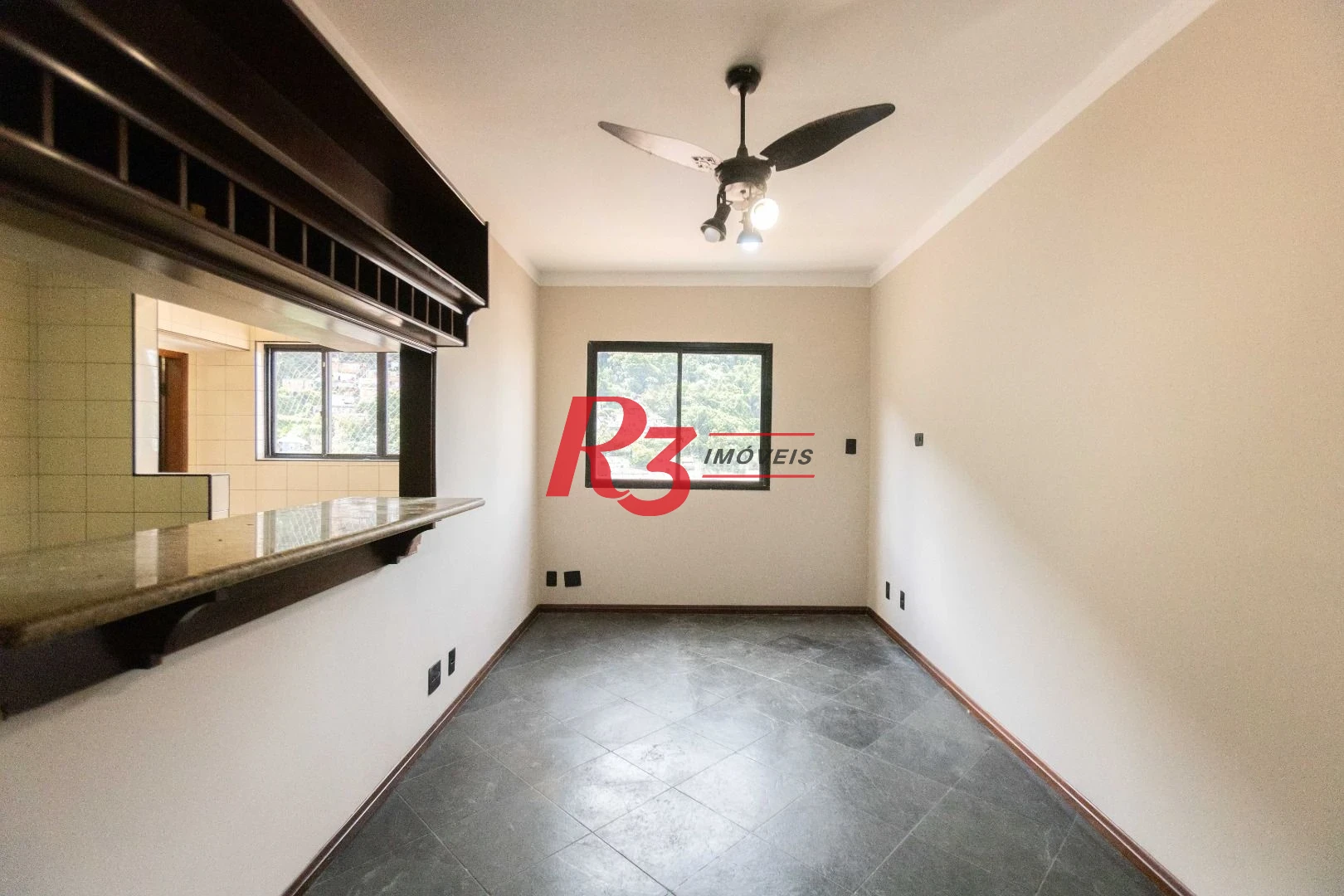 Apartamento com 2 dormitórios para alugar, 86 m² por R$ 3.690,00/mês - Marapé - Santos/SP