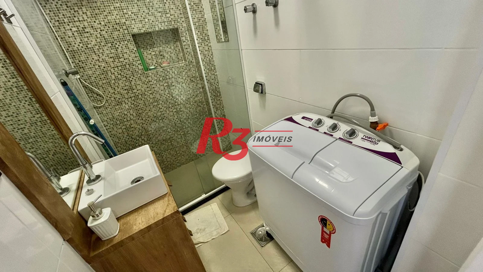 Kitnet com 1 dormitório à venda, 32 m² por R$ 335.000,00 - Boqueirão - Santos/SP