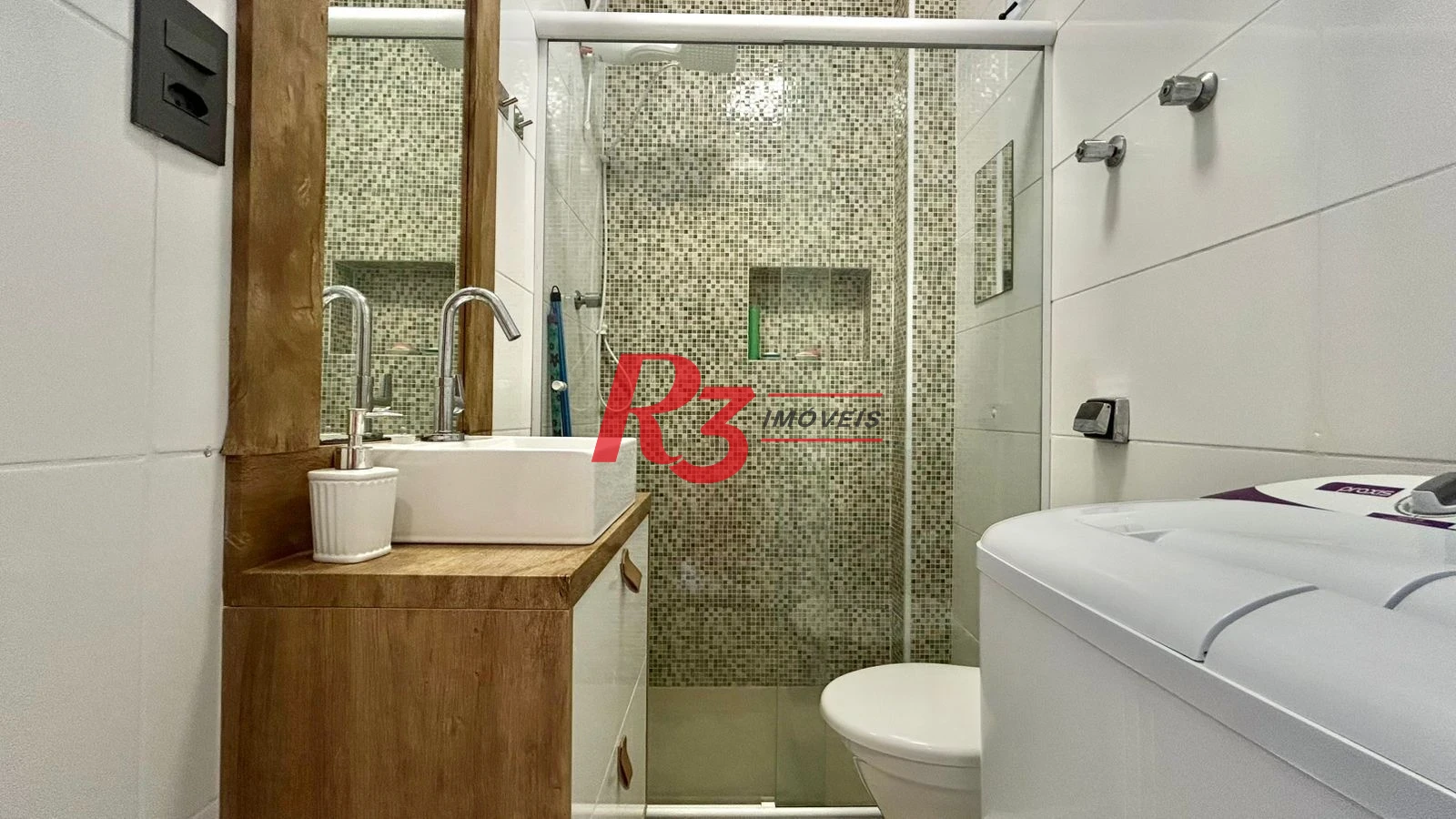 Kitnet com 1 dormitório à venda, 32 m² por R$ 335.000,00 - Boqueirão - Santos/SP