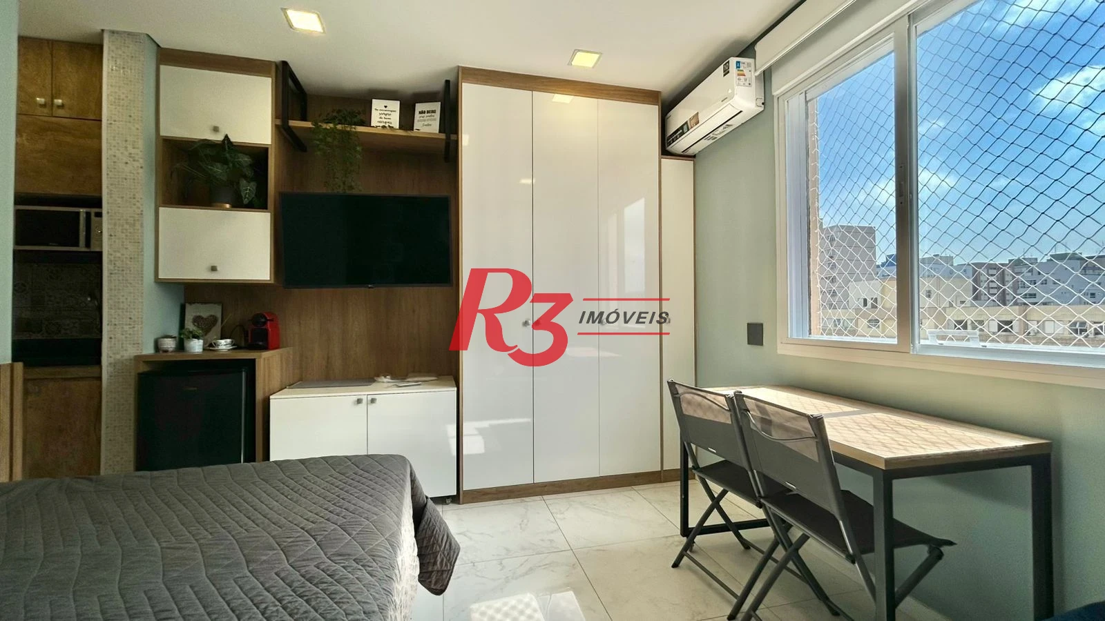 Kitnet com 1 dormitório à venda, 32 m² por R$ 335.000,00 - Boqueirão - Santos/SP