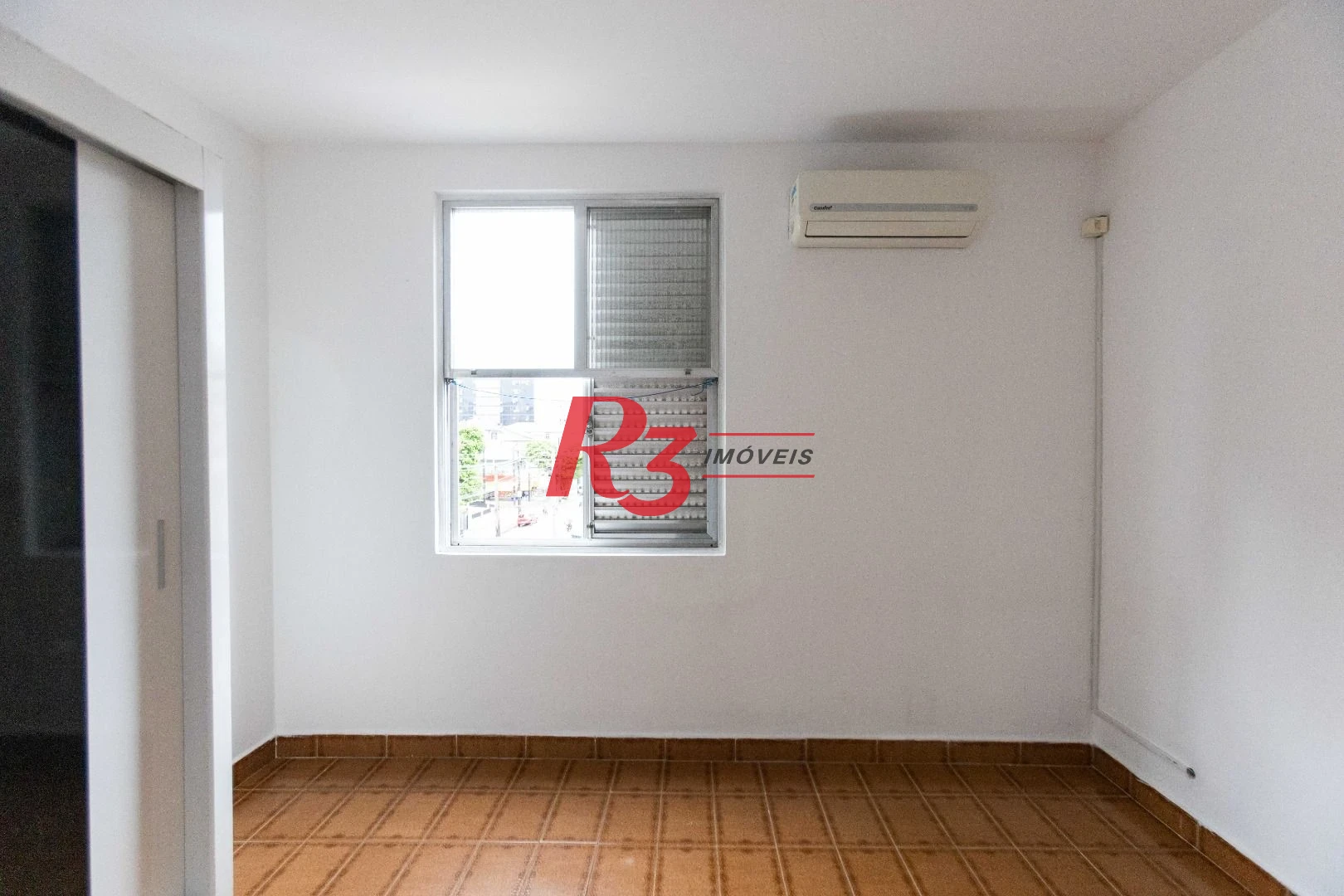 Apartamento com 2 dormitórios à venda, 52 m² por R$ 372.000,00 - Aparecida - Santos/SP