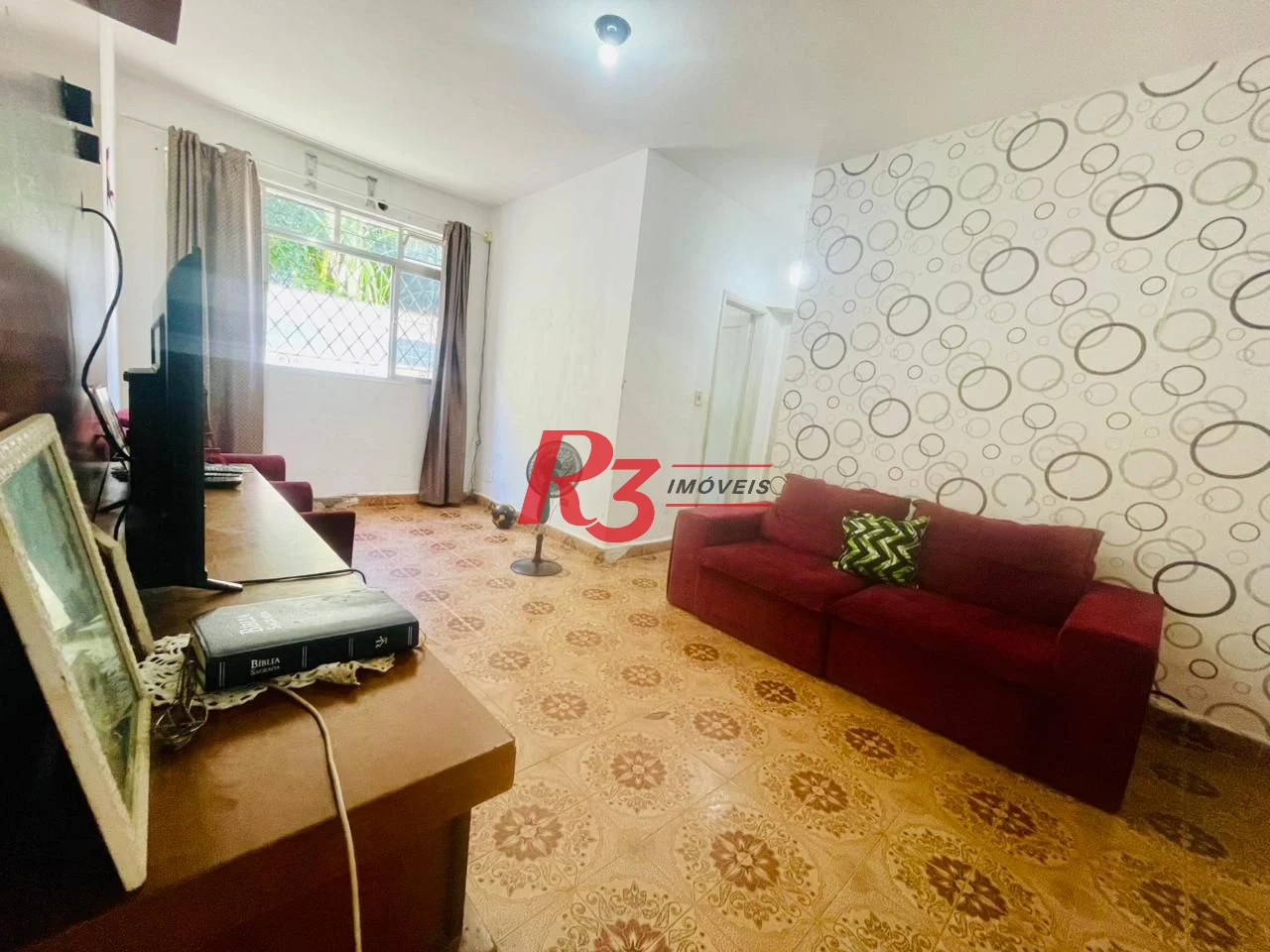 Apartamento com 2 dormitórios à venda, 74 m² por R$ 340.000,00 - Encruzilhada - Santos/SP