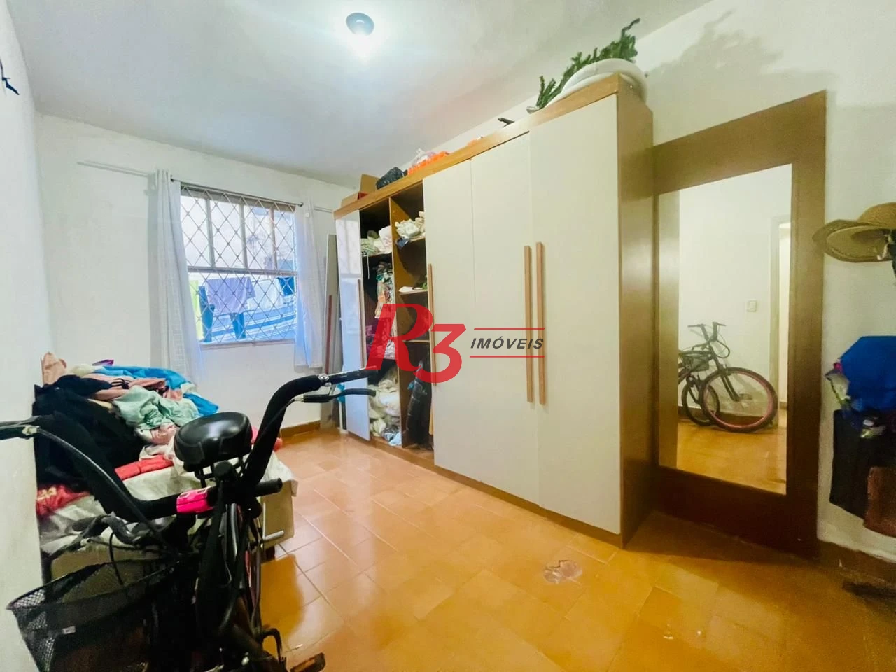 Apartamento com 2 dormitórios à venda, 74 m² por R$ 340.000,00 - Encruzilhada - Santos/SP