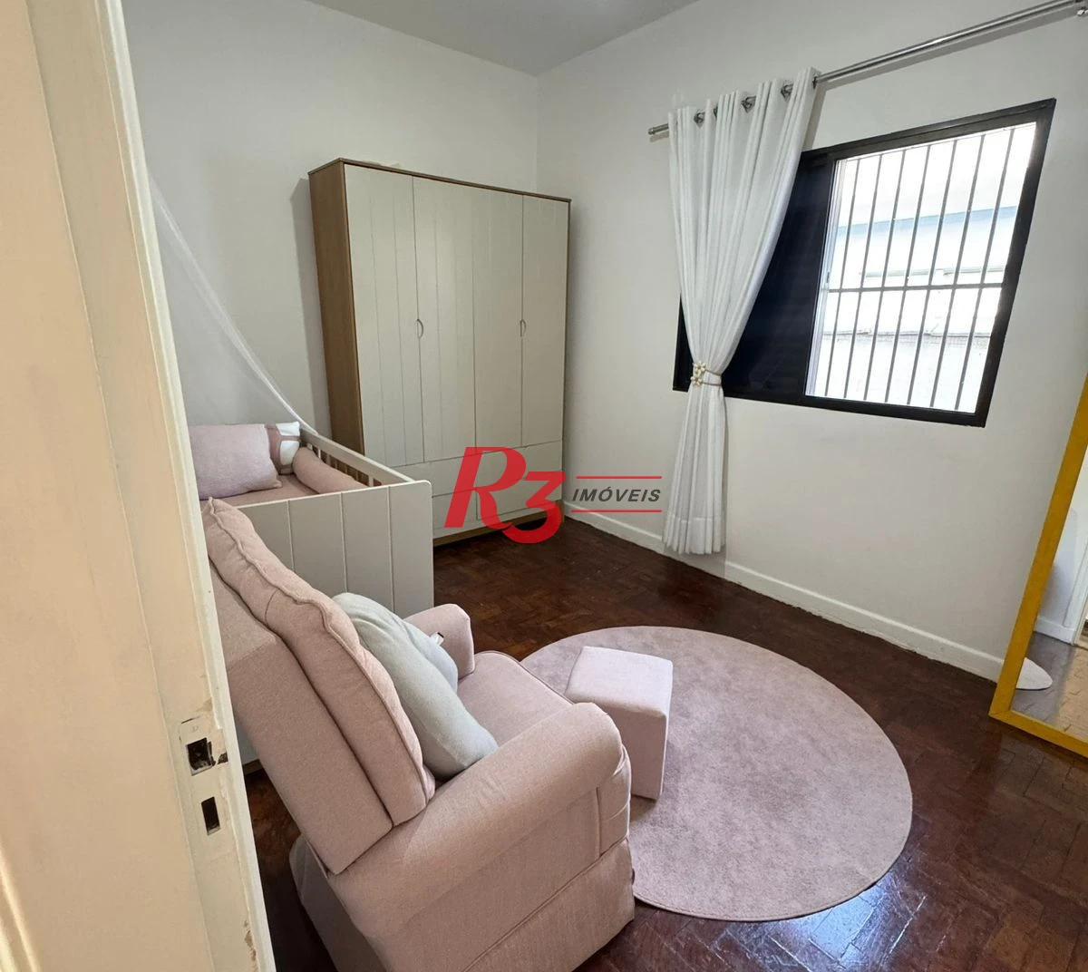 Casa com 2 dormitórios à venda, 150 m² por R$ 650.000,00 - Vila Cascatinha - São Vicente/SP