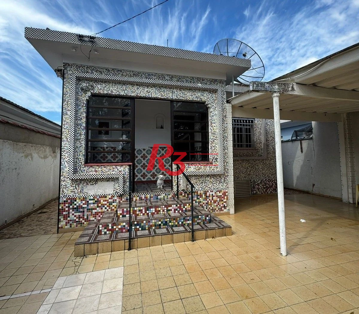 Casa com 2 dormitórios à venda, 150 m² por R$ 650.000,00 - Vila Cascatinha - São Vicente/SP
