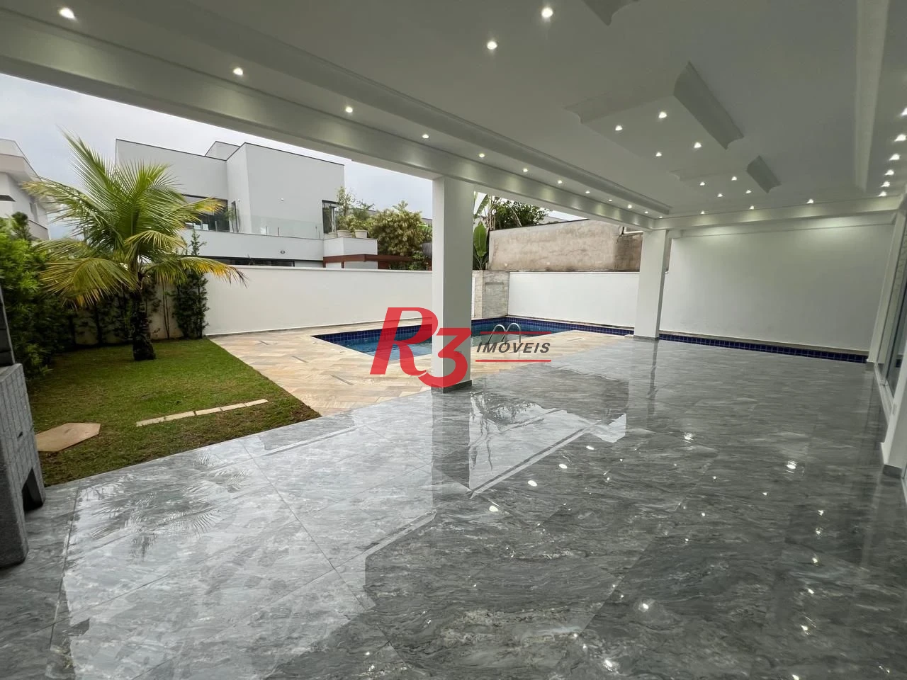 Sobrado com 5 dormitórios à venda, 422 m² por R$ 2.850.000,00 - Maitinga - Bertioga/SP
