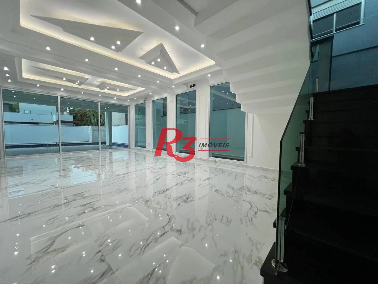 Sobrado com 5 dormitórios à venda, 422 m² por R$ 2.850.000,00 - Maitinga - Bertioga/SP
