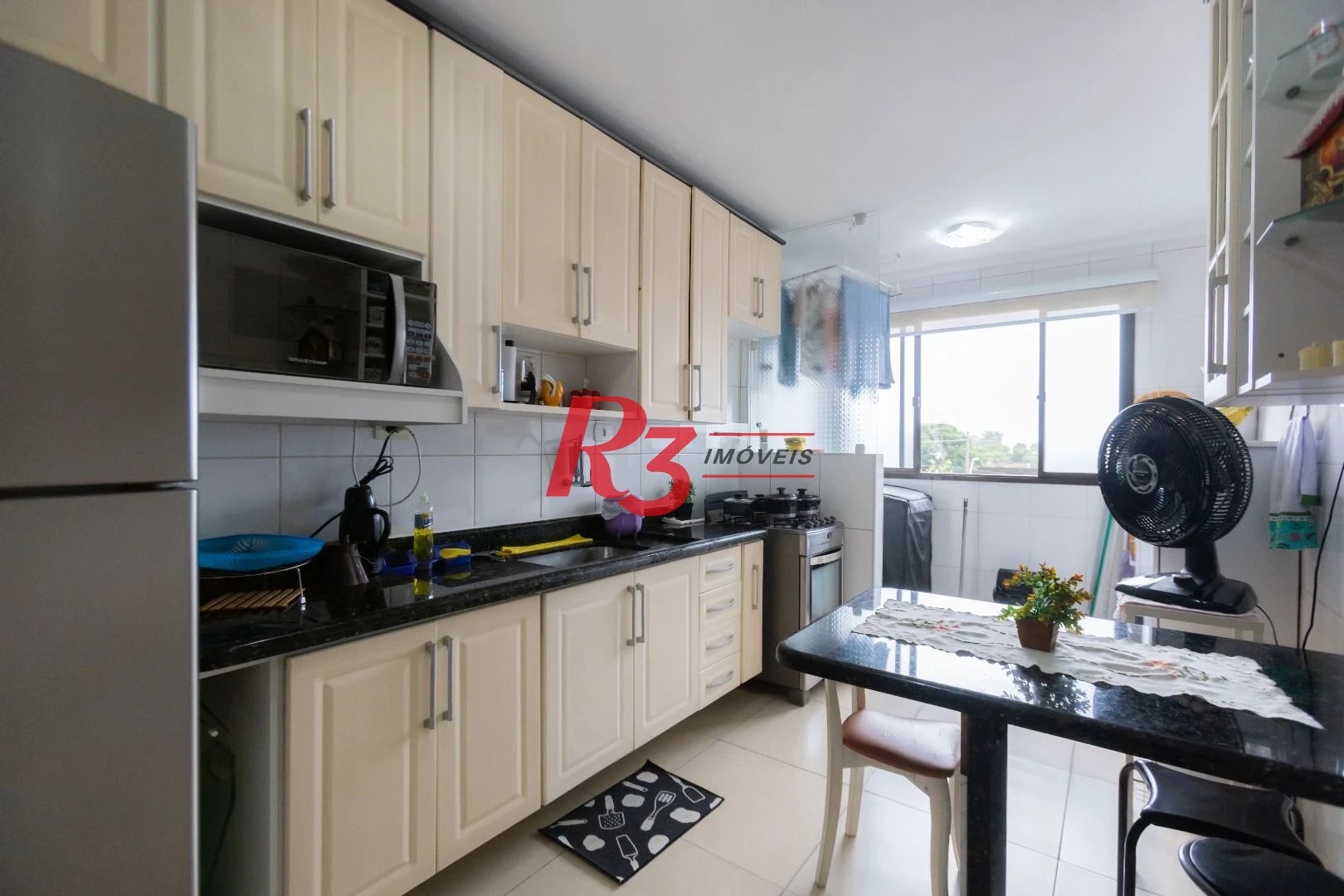 Apartamento com 2 dormitórios à venda, 86 m² por R$ 365.000,00 - Vila São Jorge - Santos/SP