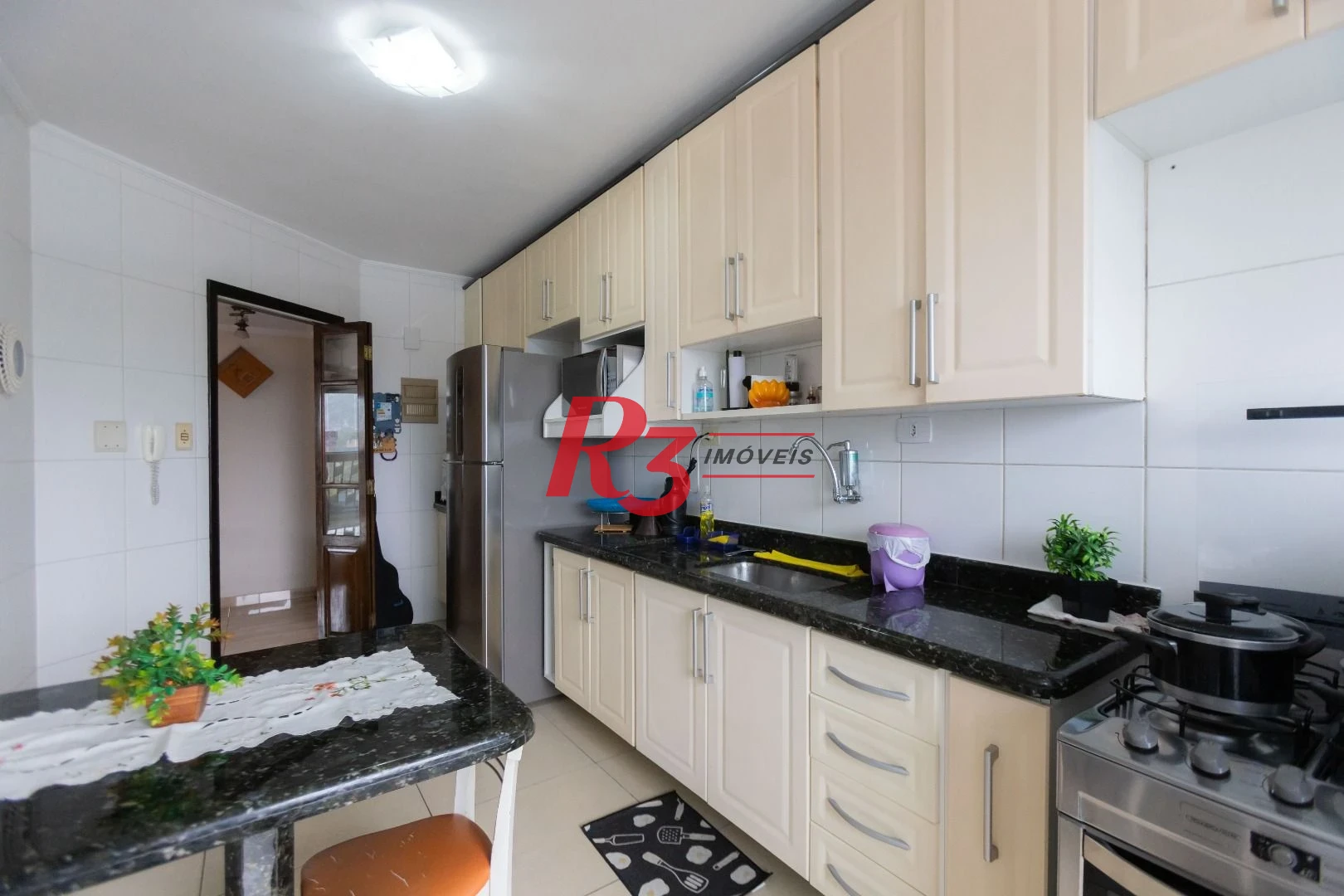 Apartamento com 2 dormitórios à venda, 86 m² por R$ 365.000,00 - Vila São Jorge - Santos/SP