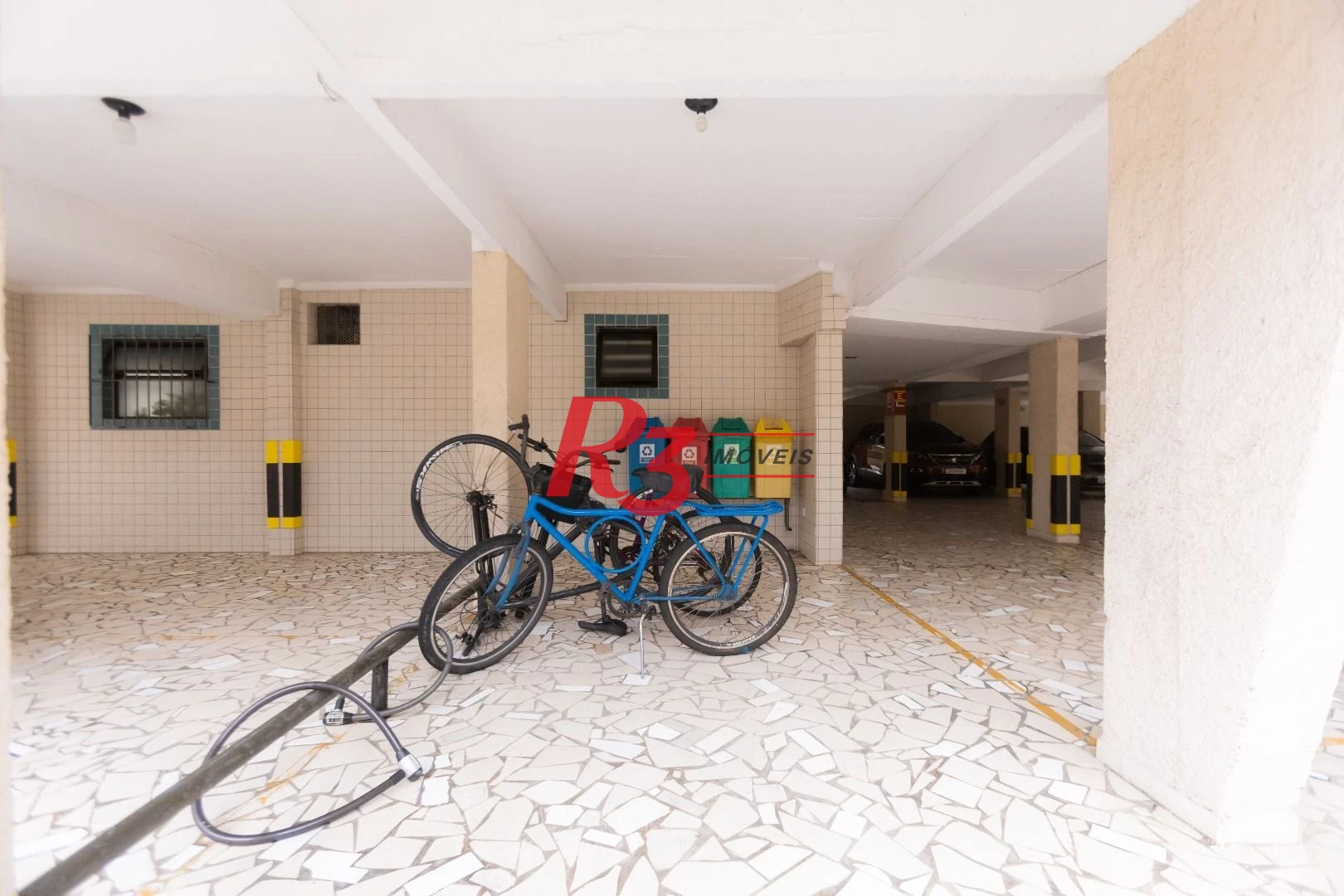Apartamento com 2 dormitórios à venda, 86 m² por R$ 365.000,00 - Vila São Jorge - Santos/SP