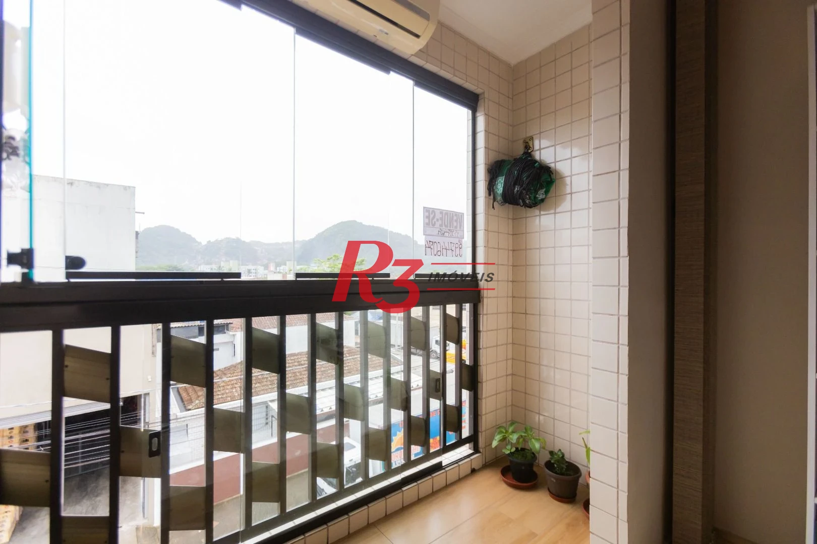 Apartamento com 2 dormitórios à venda, 86 m² por R$ 365.000,00 - Vila São Jorge - Santos/SP