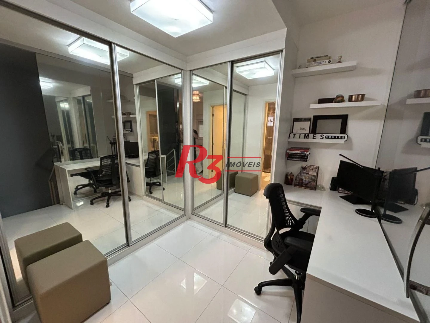 Apartamento Duplex com 1 dormitório à venda, 60 m² por R$ 835.000,00 - Gonzaga - Santos/SP