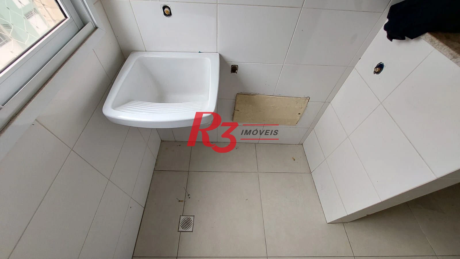 Apartamento com 2 dormitórios à venda, 52 m² por R$ 399.999,00 - José Menino - Santos/SP