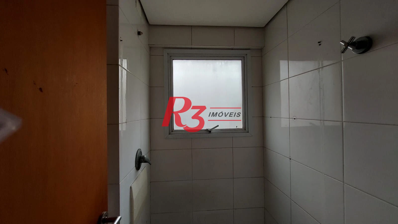 Apartamento com 2 dormitórios à venda, 52 m² por R$ 399.999,00 - José Menino - Santos/SP
