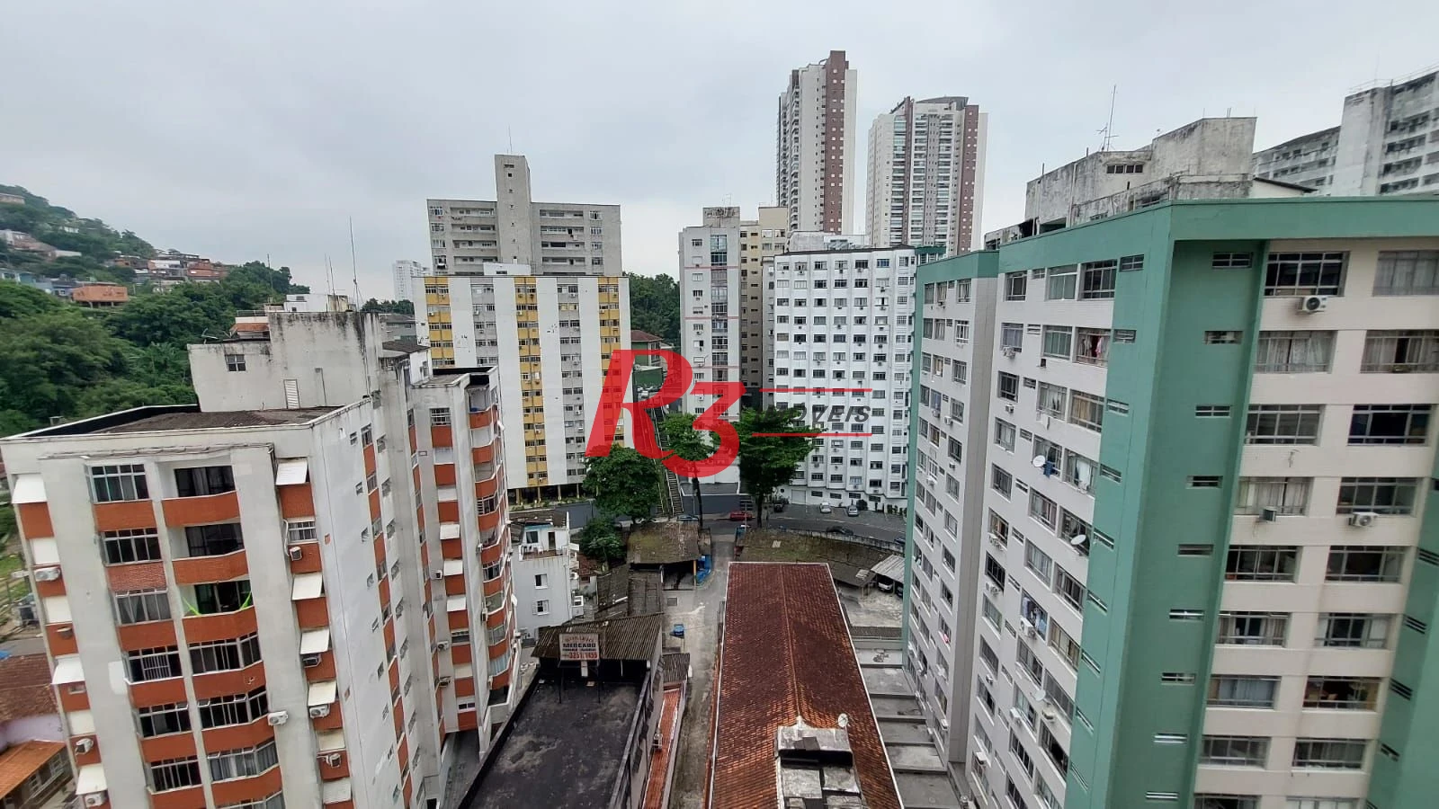 Apartamento com 2 dormitórios à venda, 52 m² por R$ 399.999,00 - José Menino - Santos/SP