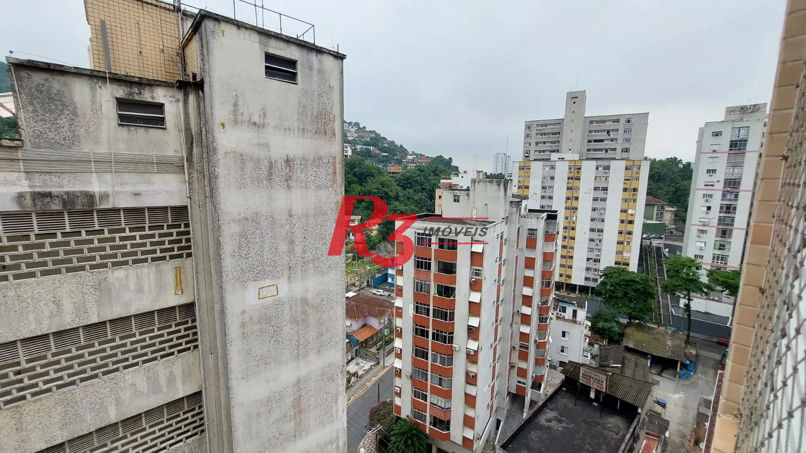 Apartamento com 2 dormitórios à venda, 52 m² por R$ 399.999,00 - José Menino - Santos/SP