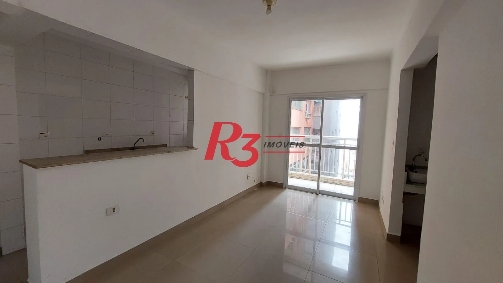 Apartamento com 2 dormitórios à venda, 52 m² por R$ 379.999,00 - José Menino - Santos/SP