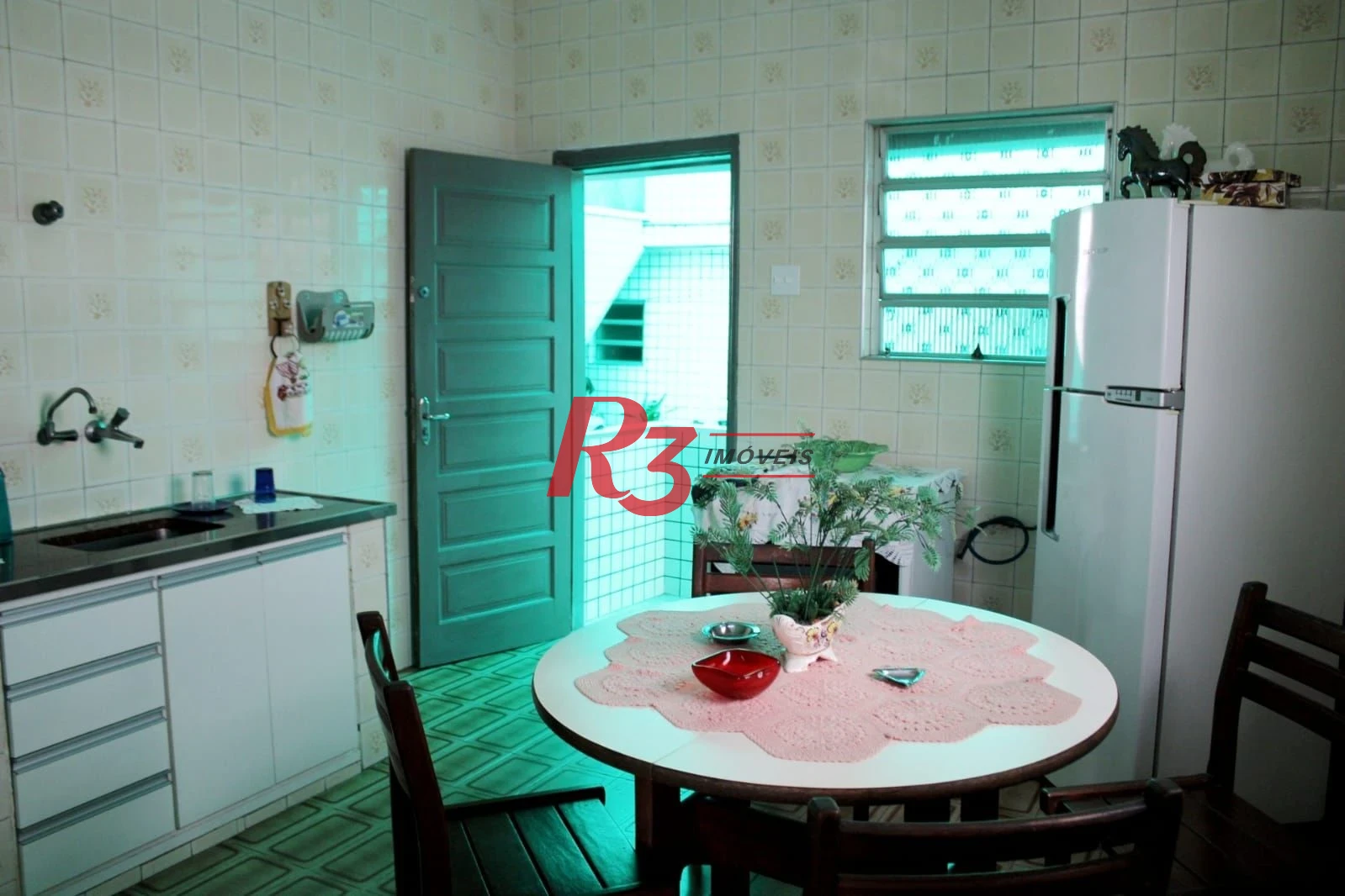 Casa com 3 dormitórios à venda, 148 m² por R$ 1.330.000,00 - Marapé - Santos/SP