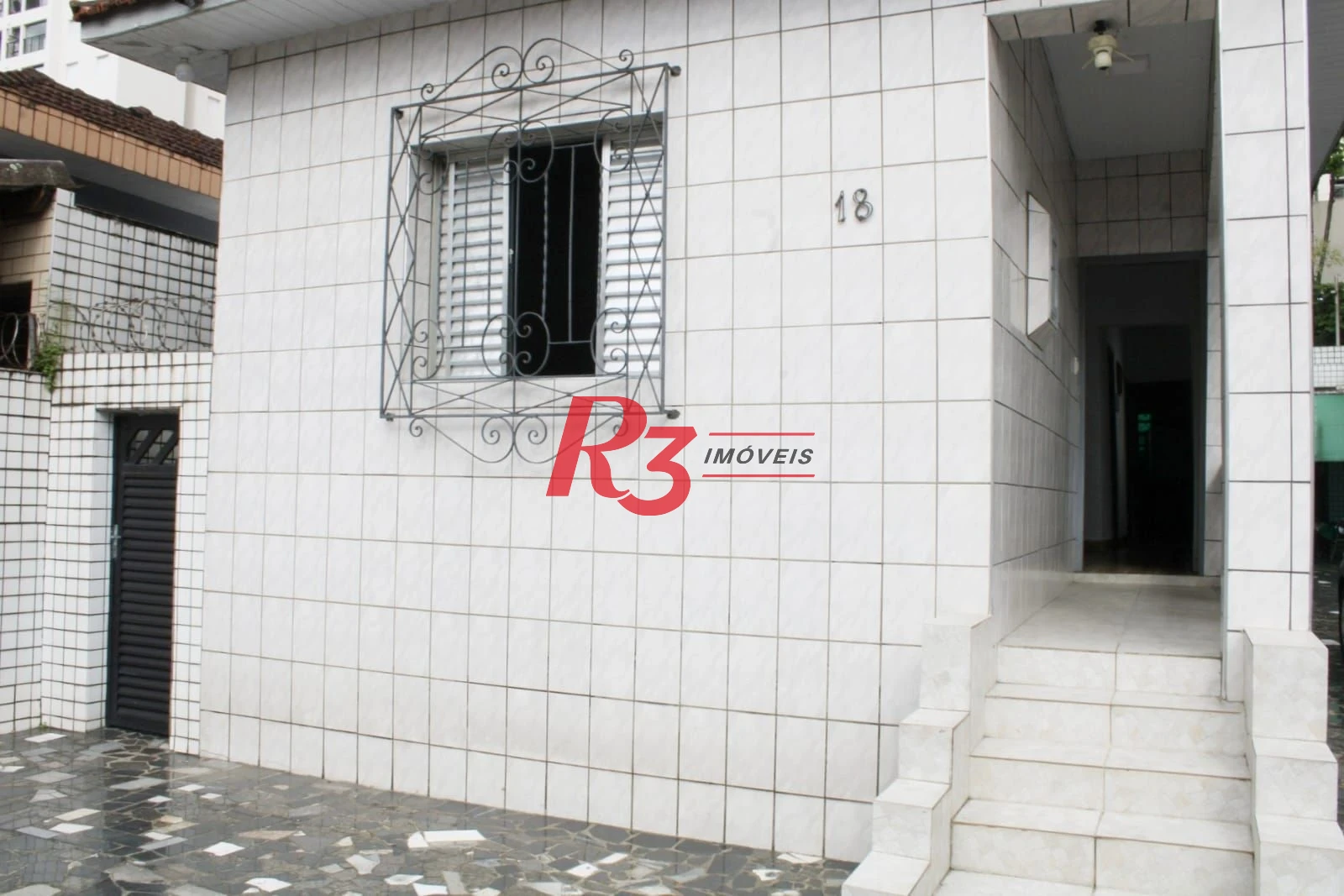 Casa com 3 dormitórios à venda, 148 m² por R$ 1.330.000,00 - Marapé - Santos/SP