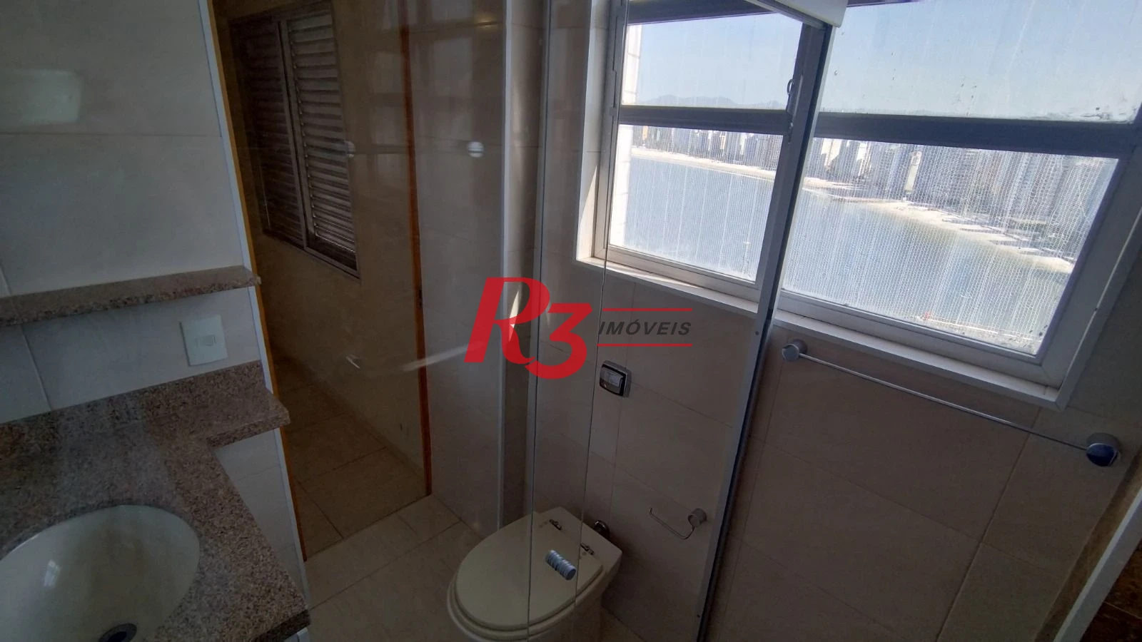 Apartamento com 4 dormitórios à venda, 274 m² por R$ 900.000,00 - Itararé - São Vicente/SP