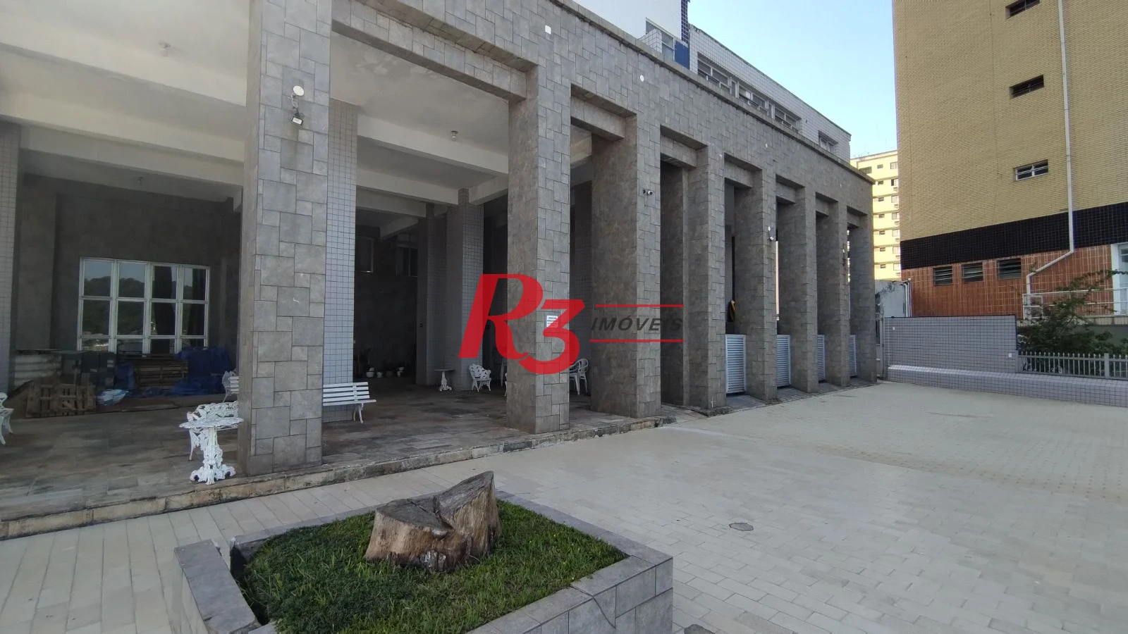 Apartamento com 4 dormitórios à venda, 274 m² por R$ 900.000,00 - Itararé - São Vicente/SP