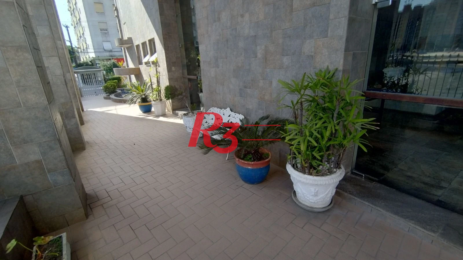 Apartamento com 4 dormitórios à venda, 274 m² por R$ 900.000,00 - Itararé - São Vicente/SP