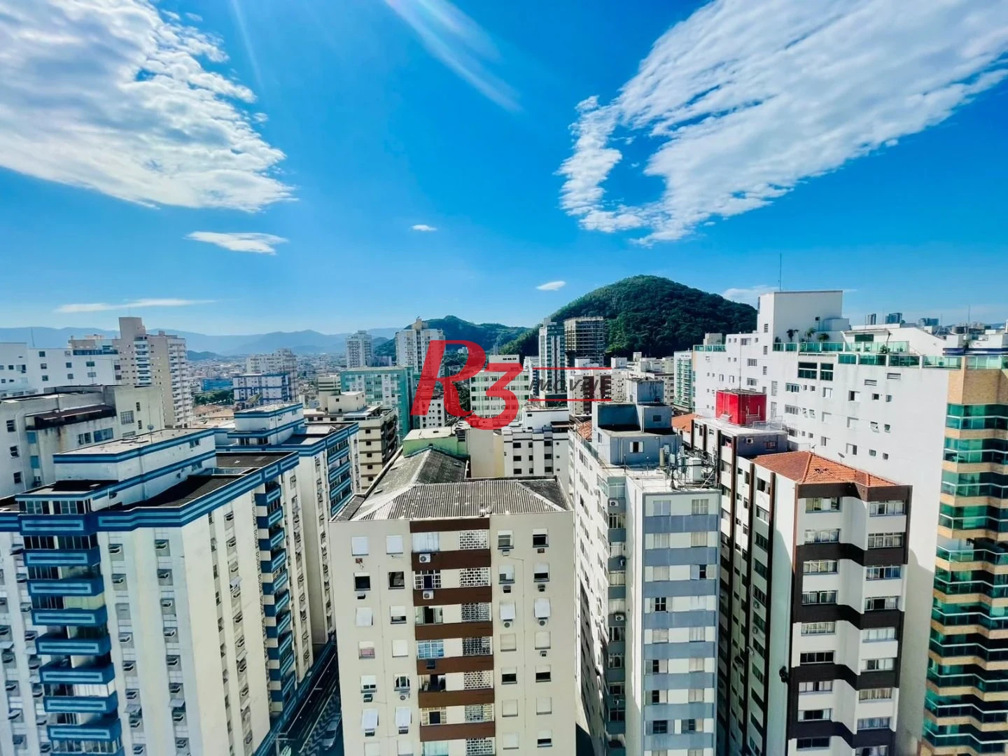 Apartamento com 4 dormitórios à venda, 274 m² por R$ 960.000,00 - Itararé - São Vicente/SP