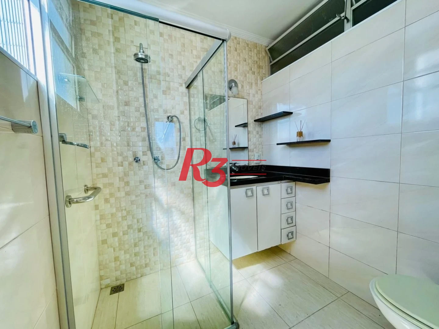 Apartamento com 4 dormitórios à venda, 274 m² por R$ 960.000,00 - Itararé - São Vicente/SP