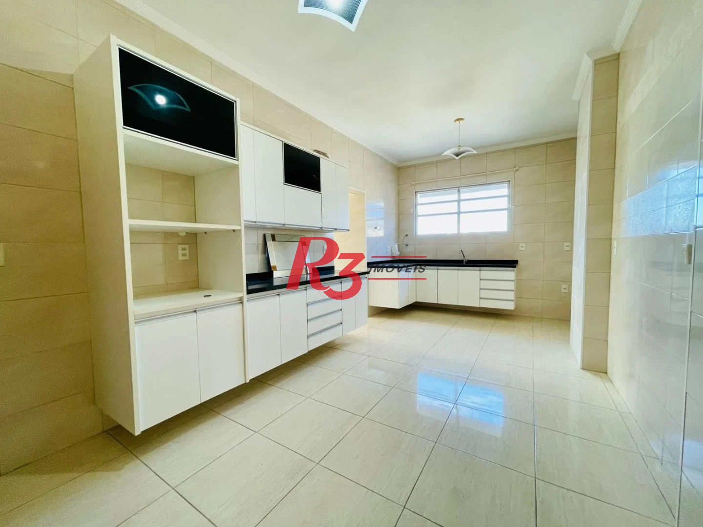 Apartamento com 4 dormitórios à venda, 274 m² por R$ 960.000,00 - Itararé - São Vicente/SP