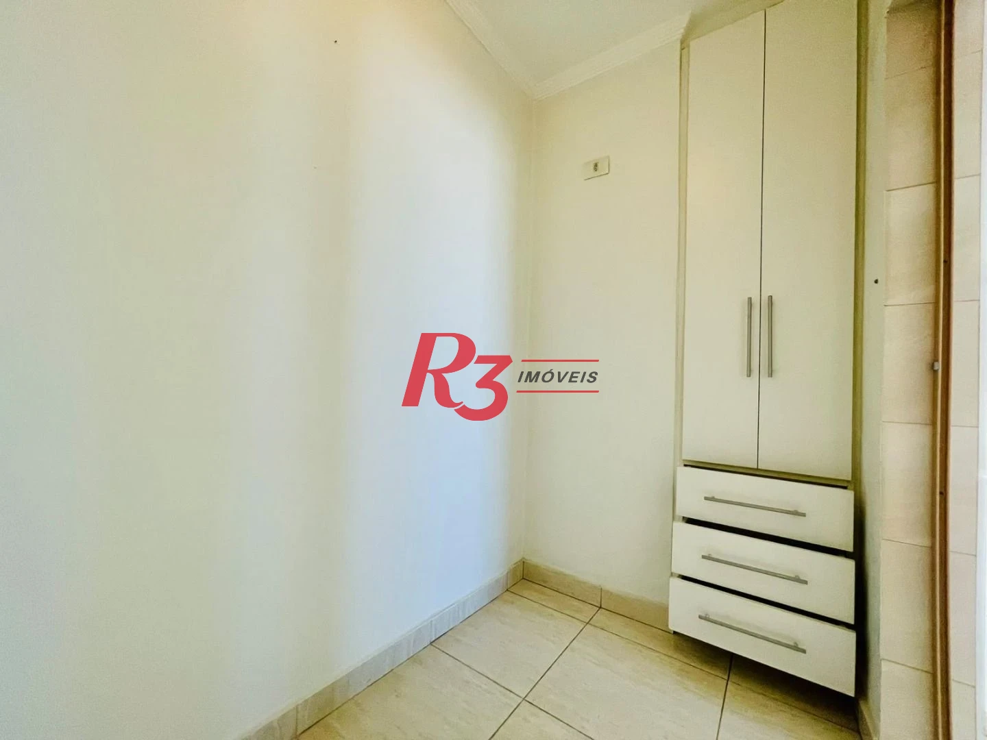 Apartamento com 4 dormitórios à venda, 274 m² por R$ 960.000,00 - Itararé - São Vicente/SP
