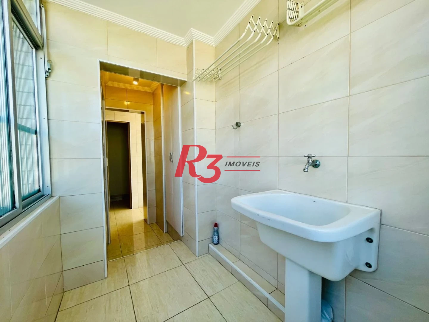 Apartamento com 4 dormitórios à venda, 274 m² por R$ 960.000,00 - Itararé - São Vicente/SP
