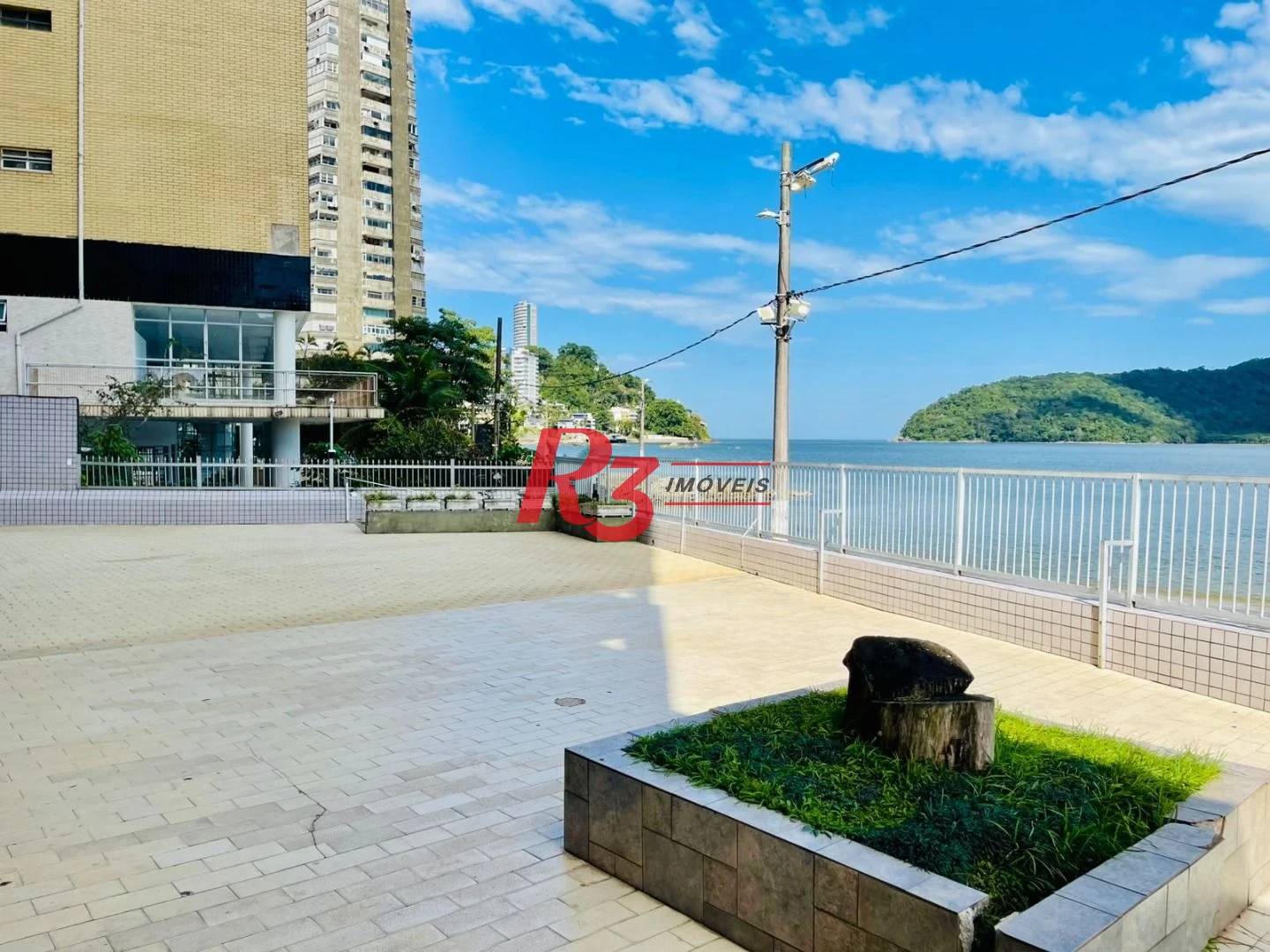 Apartamento com 4 dormitórios à venda, 274 m² por R$ 960.000,00 - Itararé - São Vicente/SP