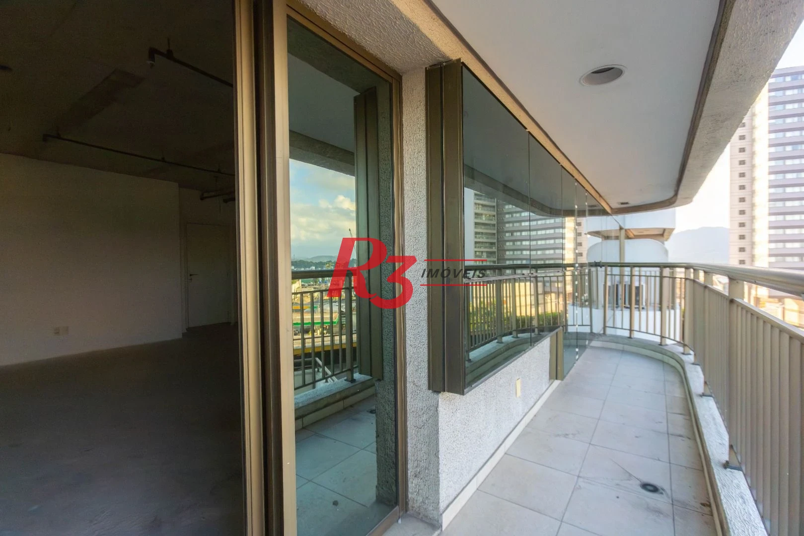 Sala para alugar, 51 m² por R$ 3.500,00/mês - Valongo - Santos/SP