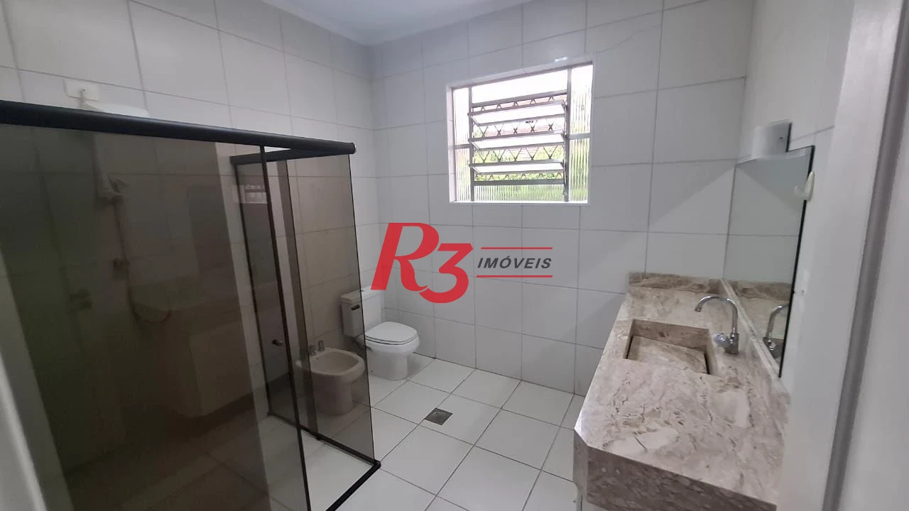 Sobrado com 3 dormitórios, 170 m² - venda por R$ 2.000.000,00 ou aluguel por R$ 13.000,00/mês - Embaré - Santos/SP