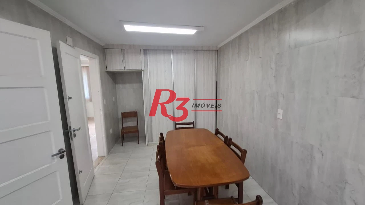 Sobrado com 3 dormitórios, 170 m² - venda por R$ 2.000.000,00 ou aluguel por R$ 13.000,00/mês - Embaré - Santos/SP