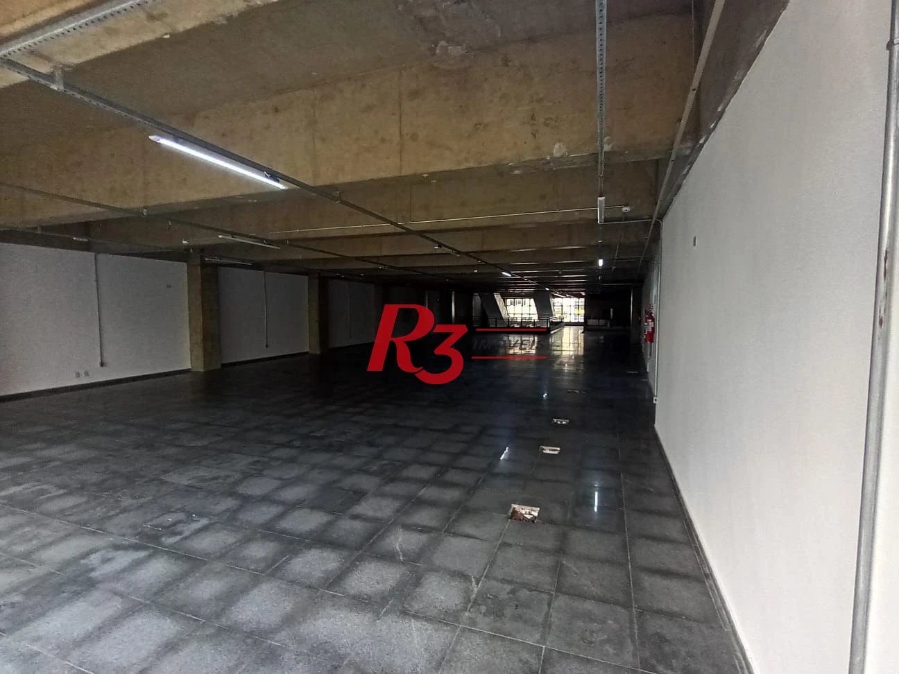 Prédio, 3328 m² - venda por R$ 15.056.000,00 ou aluguel por R$ 90.800,02 - Centro - Santos/SP