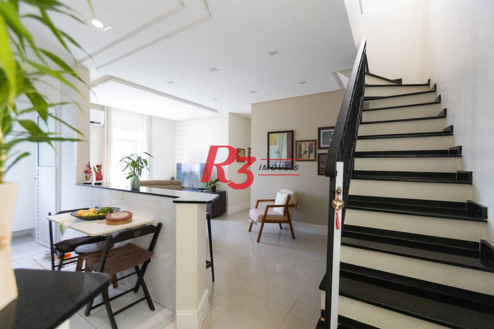 Apartamento Duplex com 2 dormitórios à venda, 175 m² por R$ 1.490.000,00 - Pompéia - Santos/SP